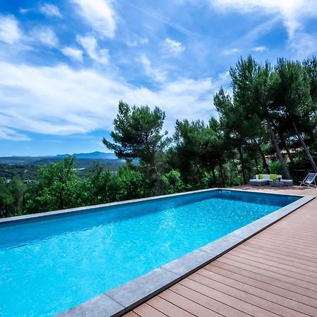 Villa Lumineuse Avec Piscine Clim 1Ere Etage Vue Panoramique Sur Les Montagnes Sur Le Site De La Sainte-Victoire Le Tholonet Luaran gambar