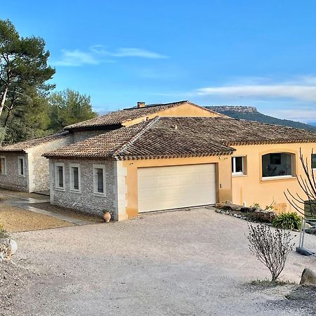 Villa Lumineuse Avec Piscine Clim 1Ere Etage Vue Panoramique Sur Les Montagnes Sur Le Site De La Sainte-Victoire Le Tholonet Luaran gambar