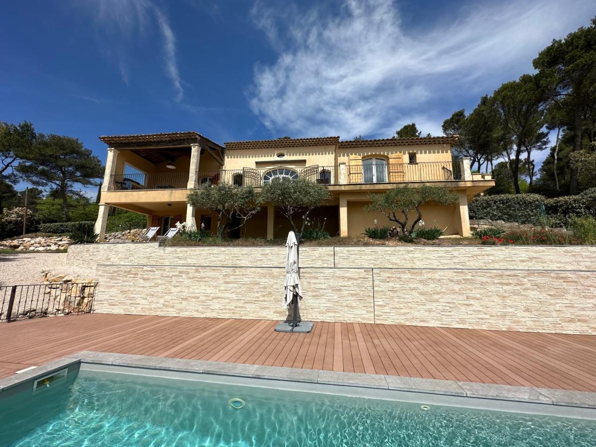 Villa Lumineuse Avec Piscine Clim 1Ere Etage Vue Panoramique Sur Les Montagnes Sur Le Site De La Sainte-Victoire Le Tholonet Luaran gambar